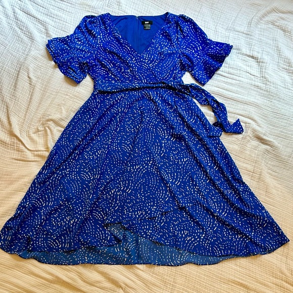 !! SOLD !! Blue and white midi dress DKNY #midi - Picture 2 of 5